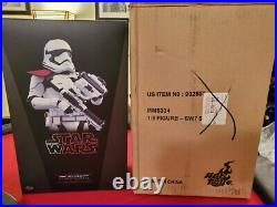 First Order Stormtrooper Officer Figure Hot Toys Star Wars 1/6 scale 1st MMS334
