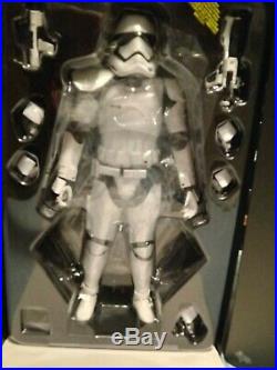 HOT TOYS MMS316Star Wars-First Order Stormtrooper-Squad Leader 16 Scale figure