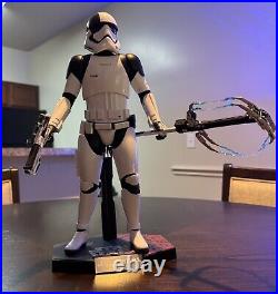 Hot Toys 1/6 Scale Star Wars The Last Jedi First Order Executioner Stormtrooper