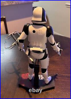 Hot Toys 1/6 Scale Star Wars The Last Jedi First Order Executioner Stormtrooper