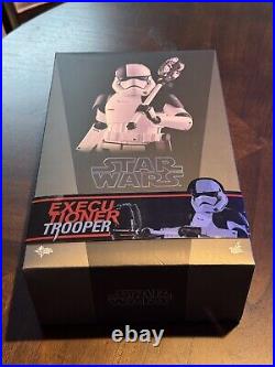 Hot Toys 1/6 Scale Star Wars The Last Jedi First Order Executioner Stormtrooper