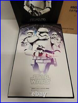 Hot Toys 16 Scale MMS316 Star Wars First Order Stormtrooper Squad Leader NIP