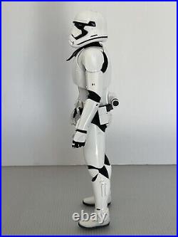 Hot Toys First Order Stormtrooper Squad Leader MMS316 Star Wars 1/6 Scale Figure