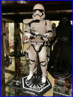 Hot Toys MMS316 First Order Stormtrooper Squad Leader 1/6 Scale Figure Sideshow