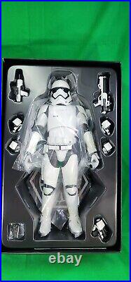 Hot Toys MMS317 Disney Star Wars The Force Awakens First Order Stormtrooper NEW
