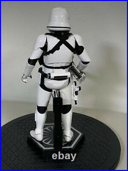 Hot Toys MMS318 HEAVY GUNNER STORMTROOPER Star Wars Ep 7 First Order Preowned