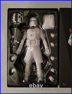 Hot Toys MMS322 STAR WARS First Order SNOWTROOPER OFFICER Snow Trooper 1/6 12