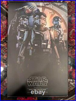 Hot Toys Mms324 Star Wars Ep. VII The Force Awakens 1/6 First Order Tie Pilot