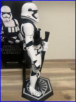 Hot Toys Star Wars First Order Heavy Gunner Stormtrooper 1/6 Figure MMS318