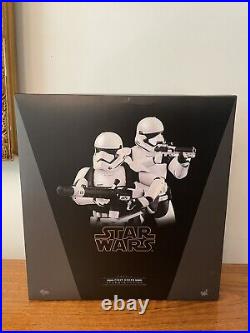Hot Toys Star Wars First Order Stromtroopers 1/6 Scale 12 Action Figure Set