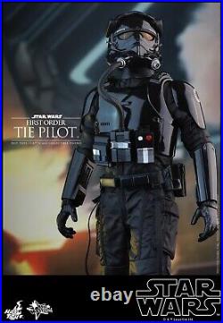 Hot toys MMS324 1/6 First Order TIE Pilot Star Wars The Force Awakens