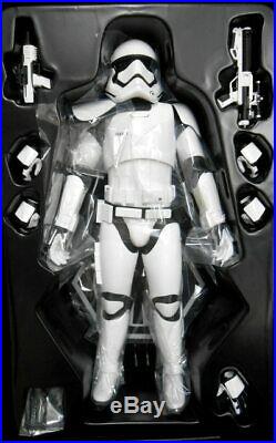 Hottoys Movie Masterpiece First Order Stormtrooper Squad Leader Mms316