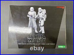 Kotobukiya Star Wars First Order Snowtrooper & Flametrooper ArtFX+