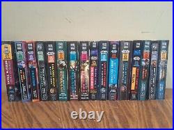 LOT OF 16 STAR WARS The New Jedi Order books beautiful set