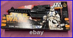 NEW 2005 STAR WARS ROTS Revenge Of The Sith Clone Trooper Blaster Working Order