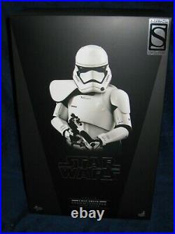 Star Wars 2015 Hot Toys 1/6 Scale First Order Stormtrooper Squad Leader MMS316