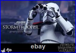 Star Wars First Order Stormtrooper Officer 16 Scale Collectible Figure