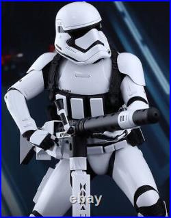 Star Wars First Order Stormtrooper Set 16 Figure Hot Toys MMS319 30 cm OVP New