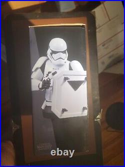 Star Wars Gentle Giant First Order Stormtrooper 16 Scale Mini Bust LE of 500