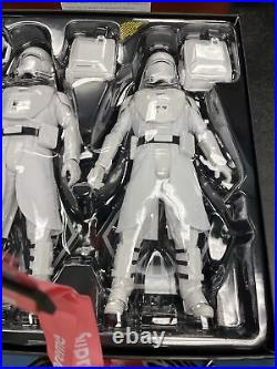 Star Wars Hot Toys 1/6th Collectible Figures First Order Snowtrooper 2-Pack