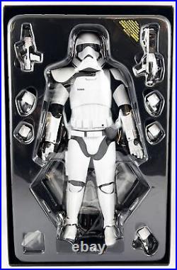 Star Wars Hot Toys 1/6th scale First Order Stormtrooper Squad Leader MMS316