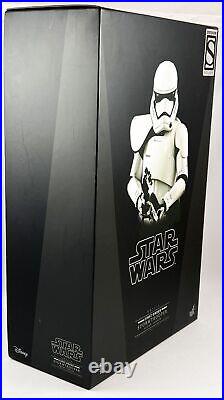 Star Wars Hot Toys 1/6th scale First Order Stormtrooper Squad Leader MMS316