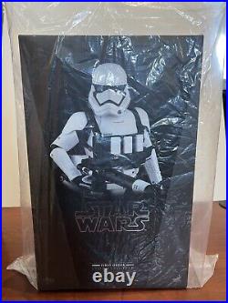 Star Wars Stormtrooper Heavy Gunner First Order 16 Figure Hot Toys MIB